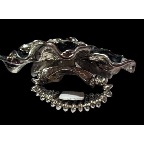 Chunky Floral Black And White Stretch Statement Ring Size 6 1/2 - Picture 8 of 16